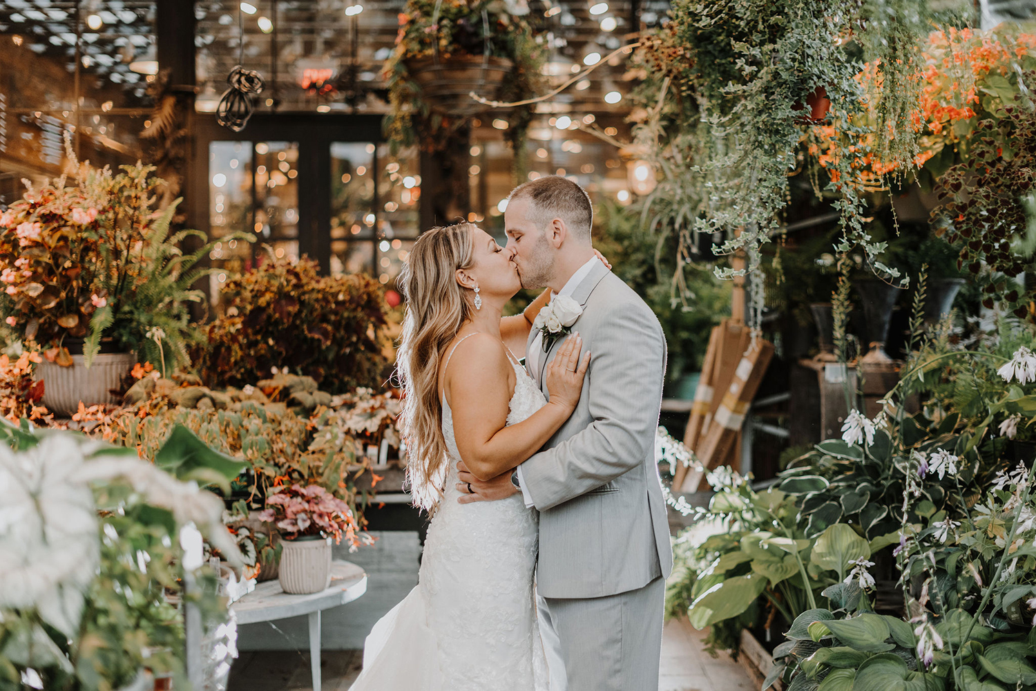 Wedding Photographer Lauren Vaughan